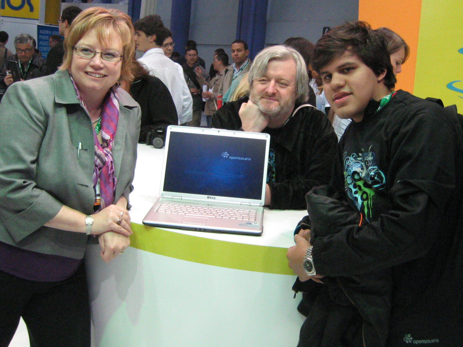 Lynn Rohrer, Simon Phipps, and a young OpenSolaris fan