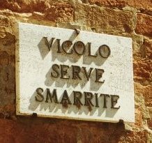 vicolo Serve Smarrite, Pitigliano